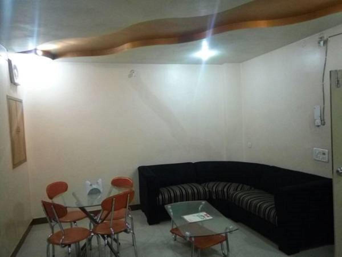 Hotel Shree Pushpak Raigarh Buitenkant foto
