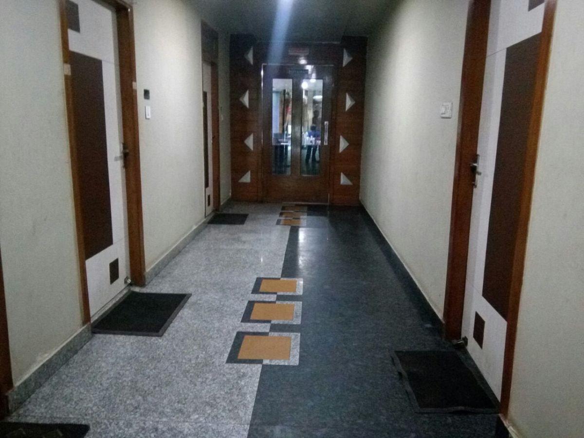 Hotel Shree Pushpak Raigarh Buitenkant foto